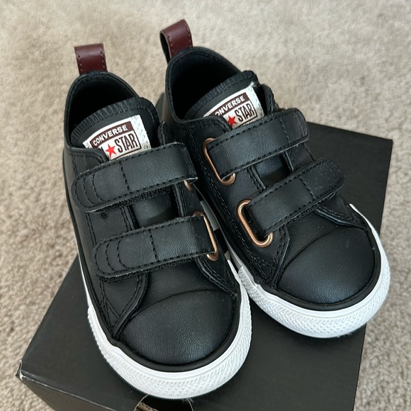 Converse
Chuck Taylor ® All Star® 2V Sneaker - Picture 1 of 6